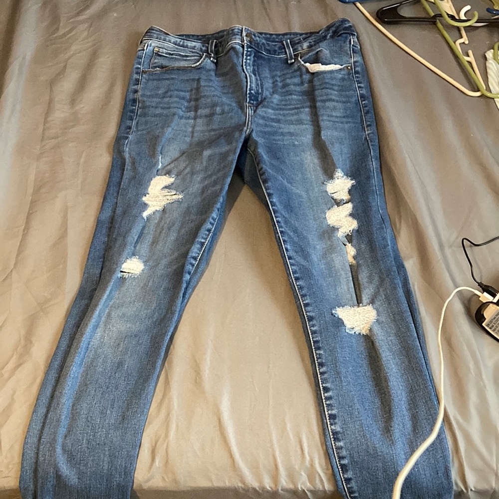 American Eagle ripped jeans